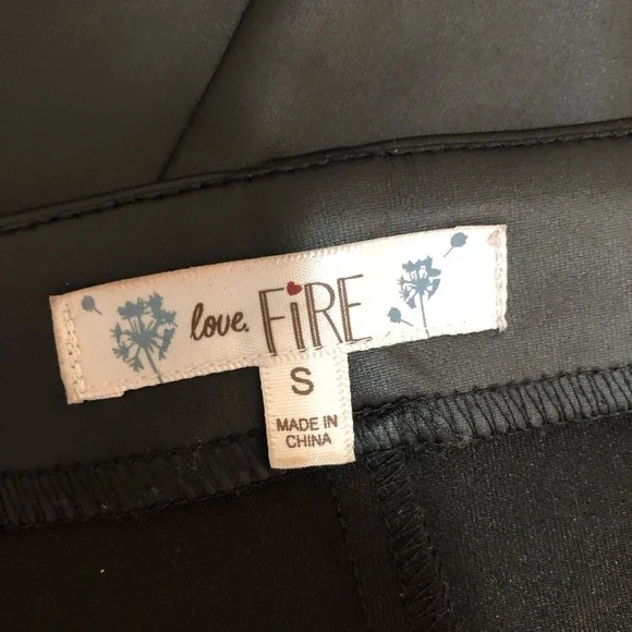 faux leather pencil skirt - Picture 5 of 8